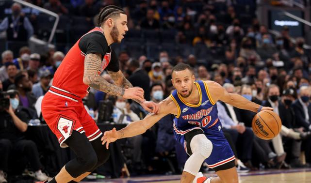  库里三分球里程碑超越雷阿伦  